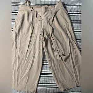 Loft wide-leg, crop khaki pant